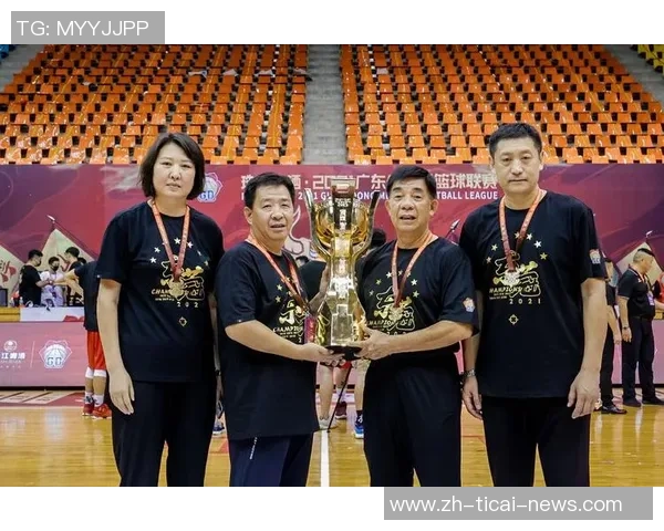 重庆篮球队与深圳篮球队赛后分析力量对比与战术探讨