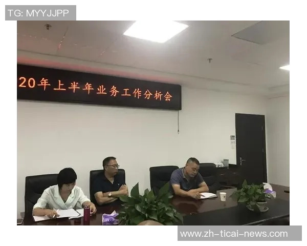 重庆羽毛球队在城市联赛中的团队协作表现分析与点评